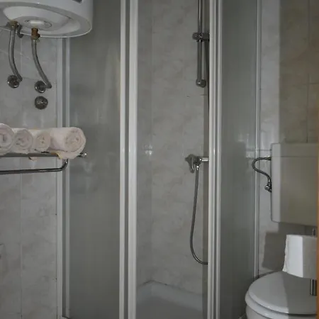 Max With Parking Apartment